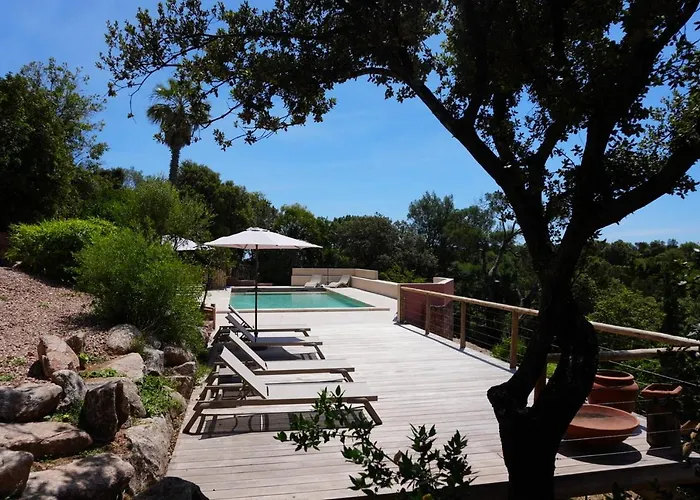 L'arbousiere Pensión Porto Vecchio